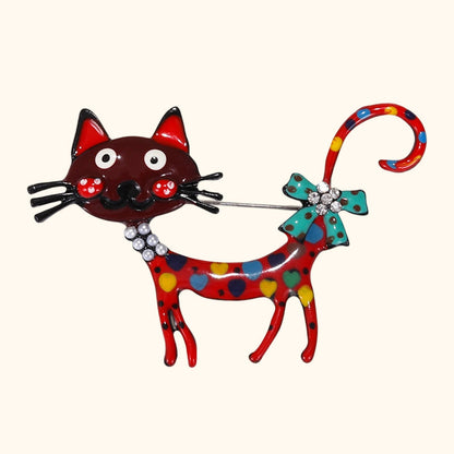 🐱 Cartoon Cat Brooch – A touch of whimsy for your outfits